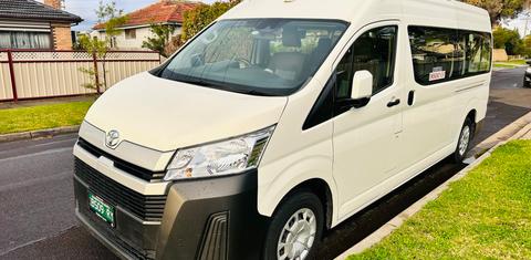 Toyota HIACE 2021
