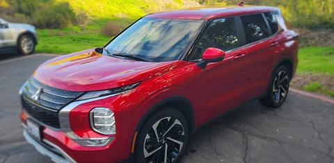 Mitsubishi Outlander 2024