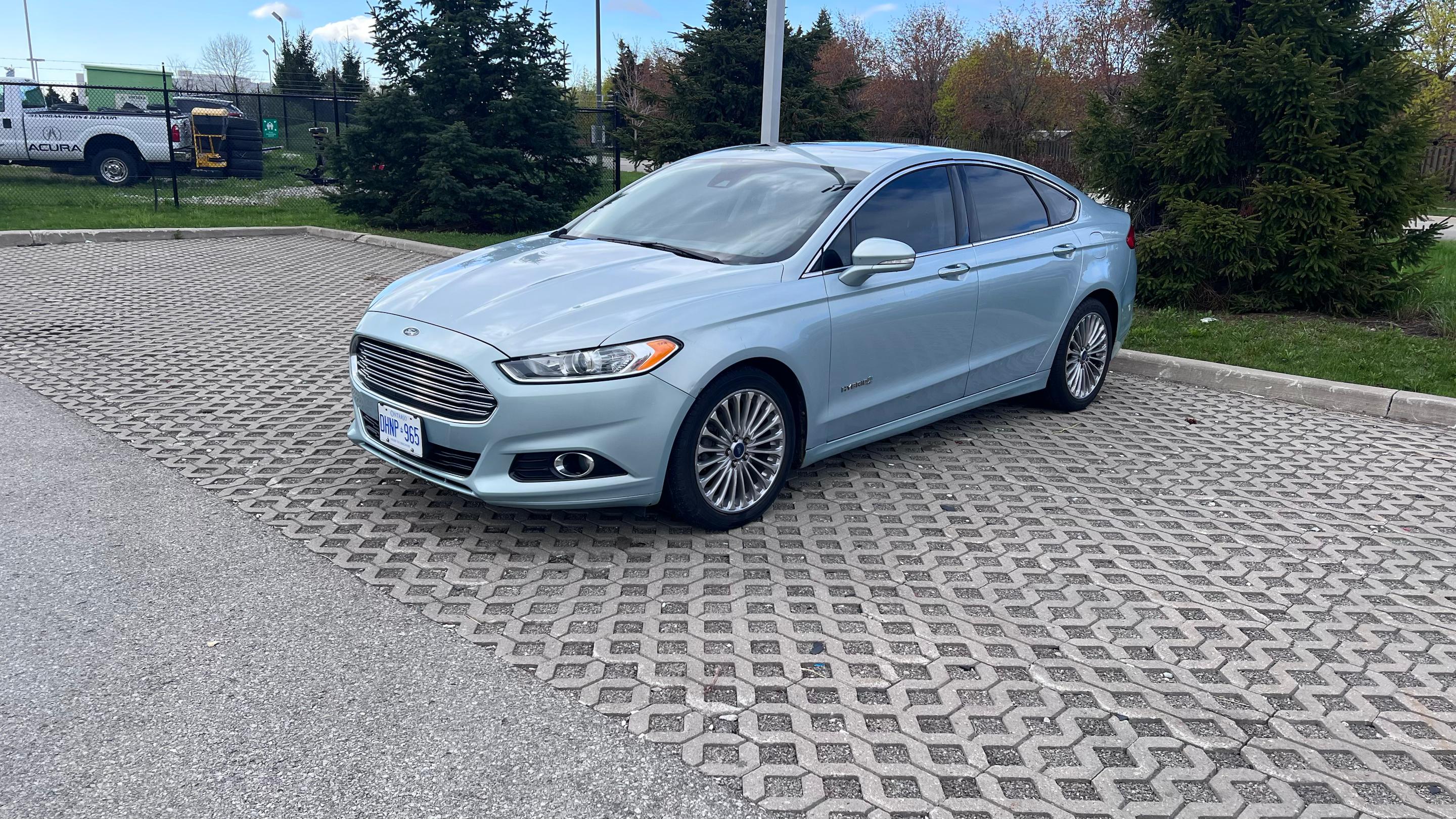Ford Fusion Hybrid 2014 à Mississauga, ON