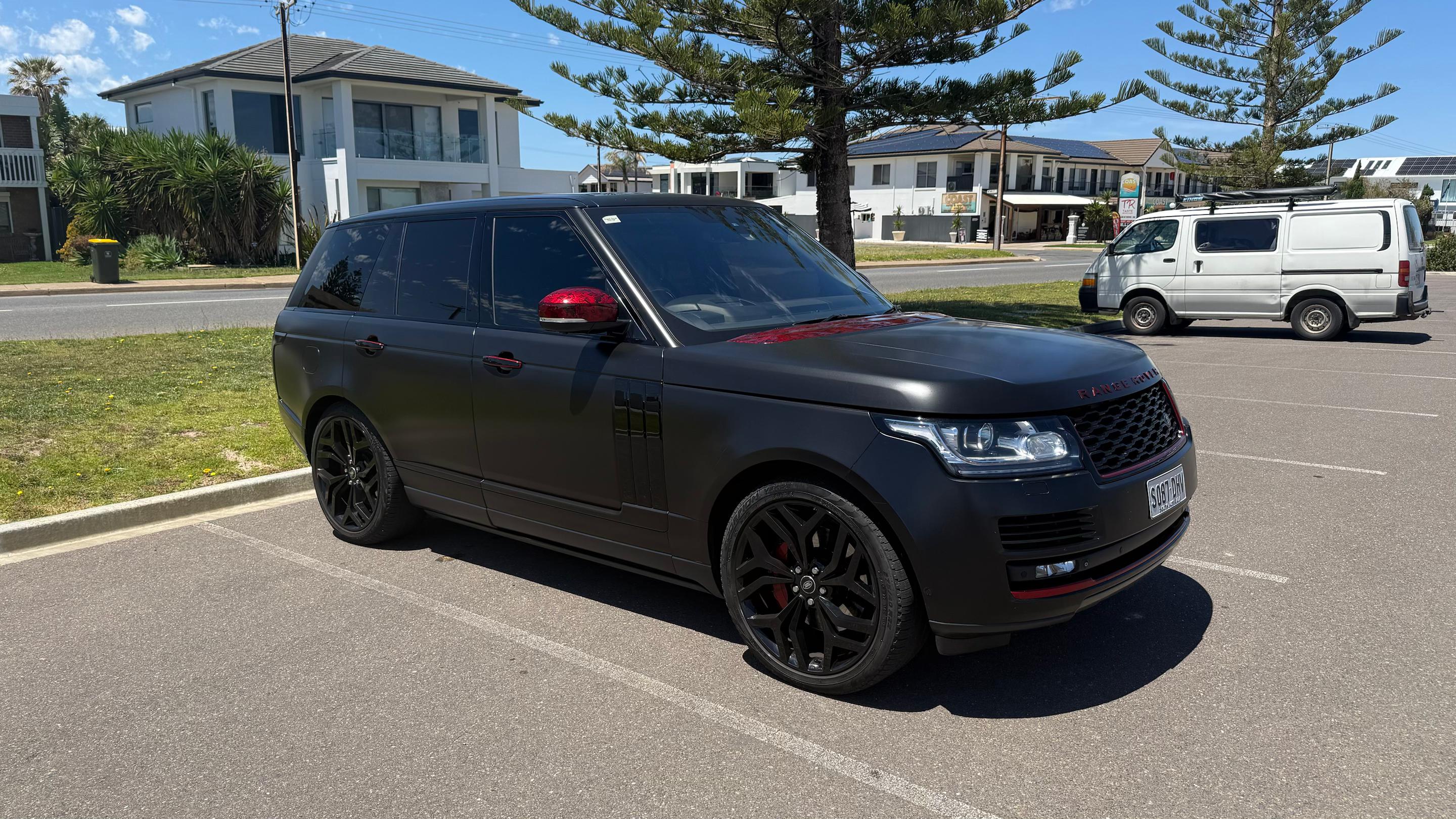Land Rover RANGE ROVER 2015 in Rostrevor
