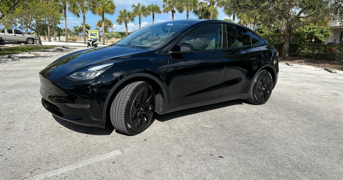 Tesla Model Y 2022 rental in Seminole, FL by Jesse B. Turo