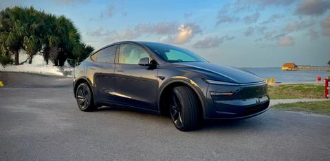 Tesla Model Y 2026