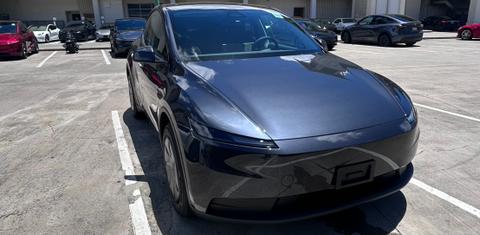 Tesla Model Y 2026