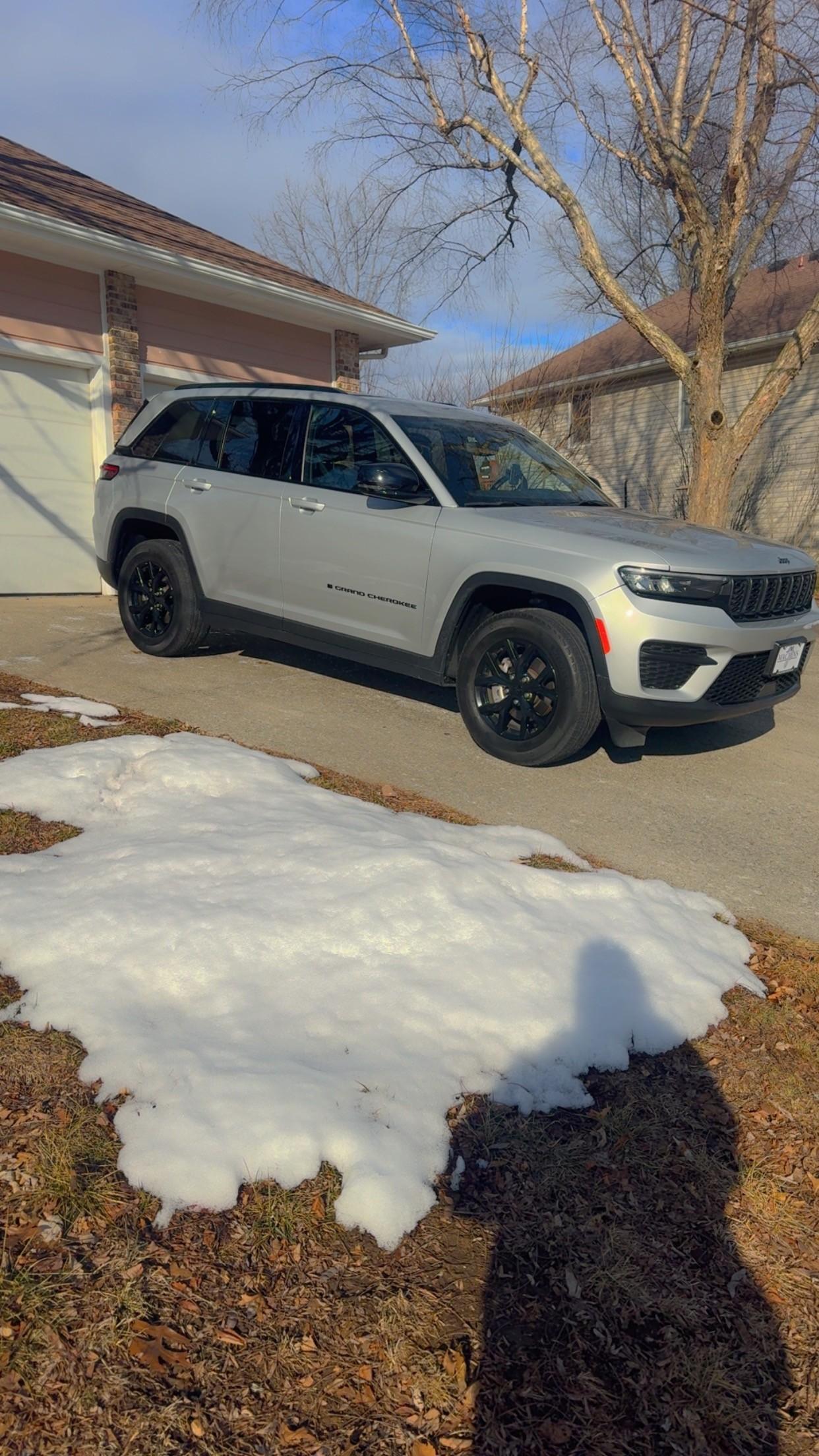 Jeep Grand Cherokee 2024 in Columbia, MO