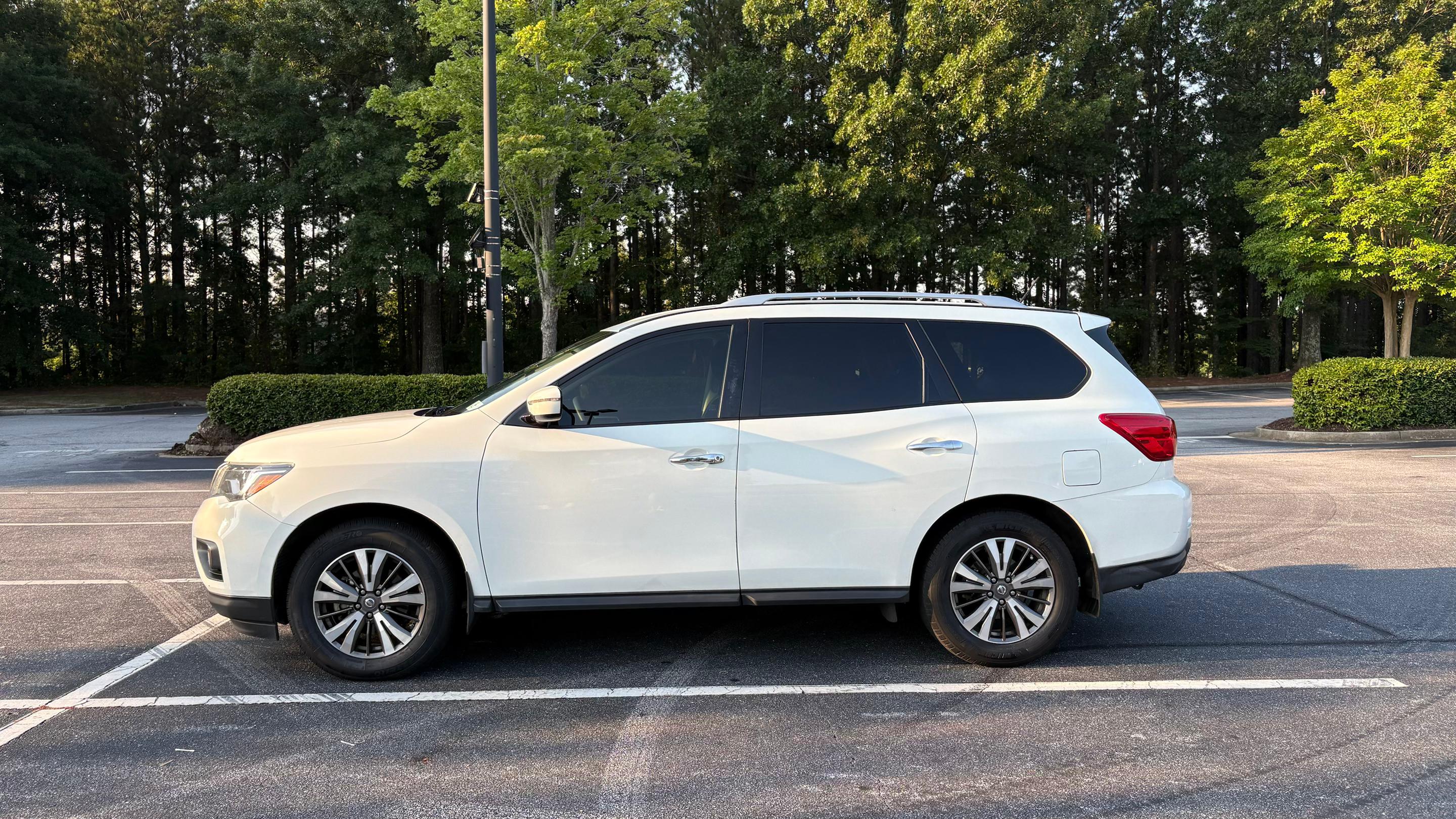 Nissan Pathfinder 2017 in Atlanta, GA