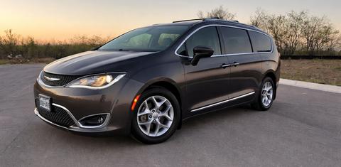 Chrysler Pacifica 2017