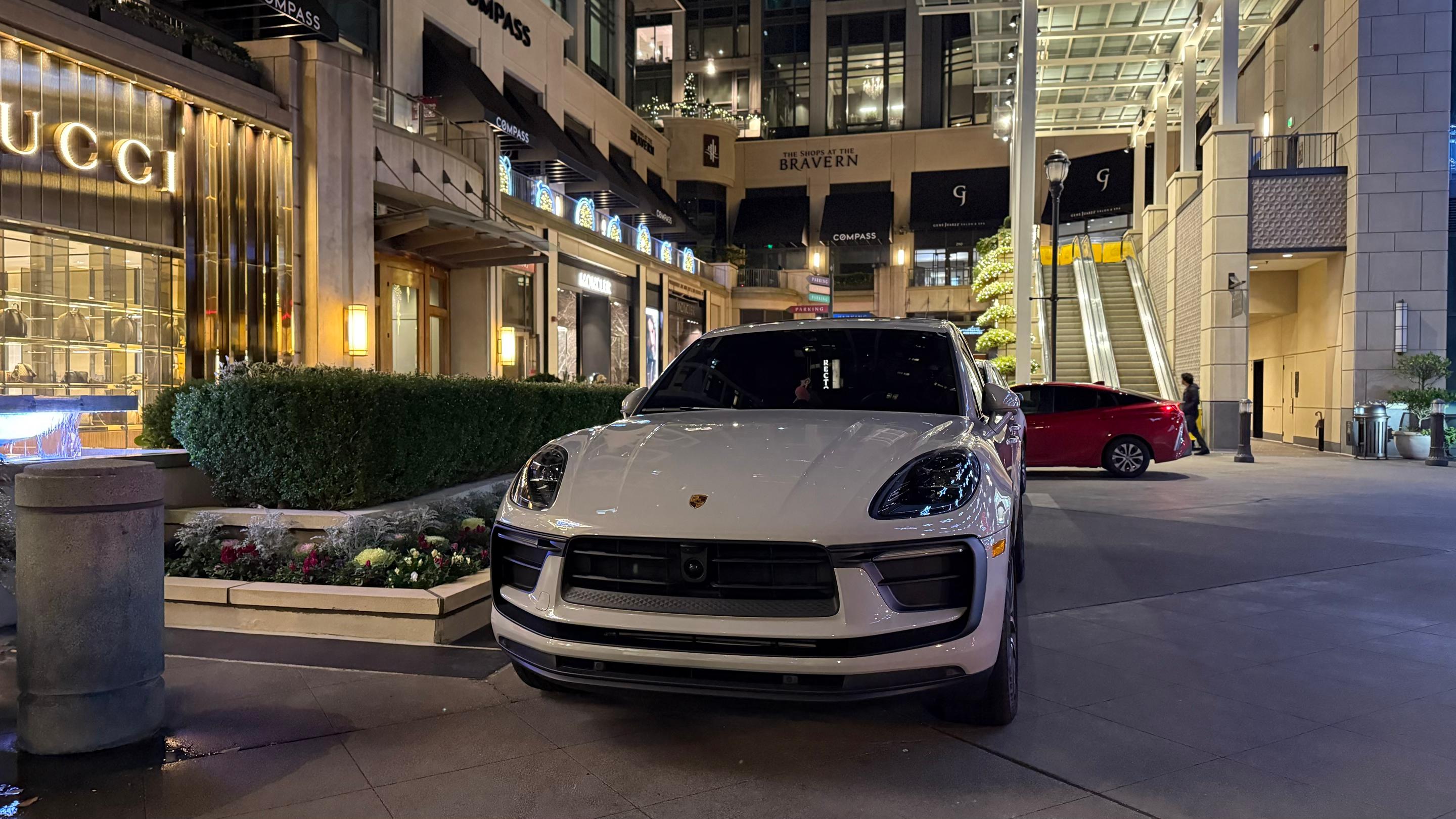Porsche Macan 2023 in Seattle, WA
