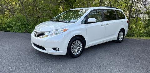 Toyota Sienna 2016