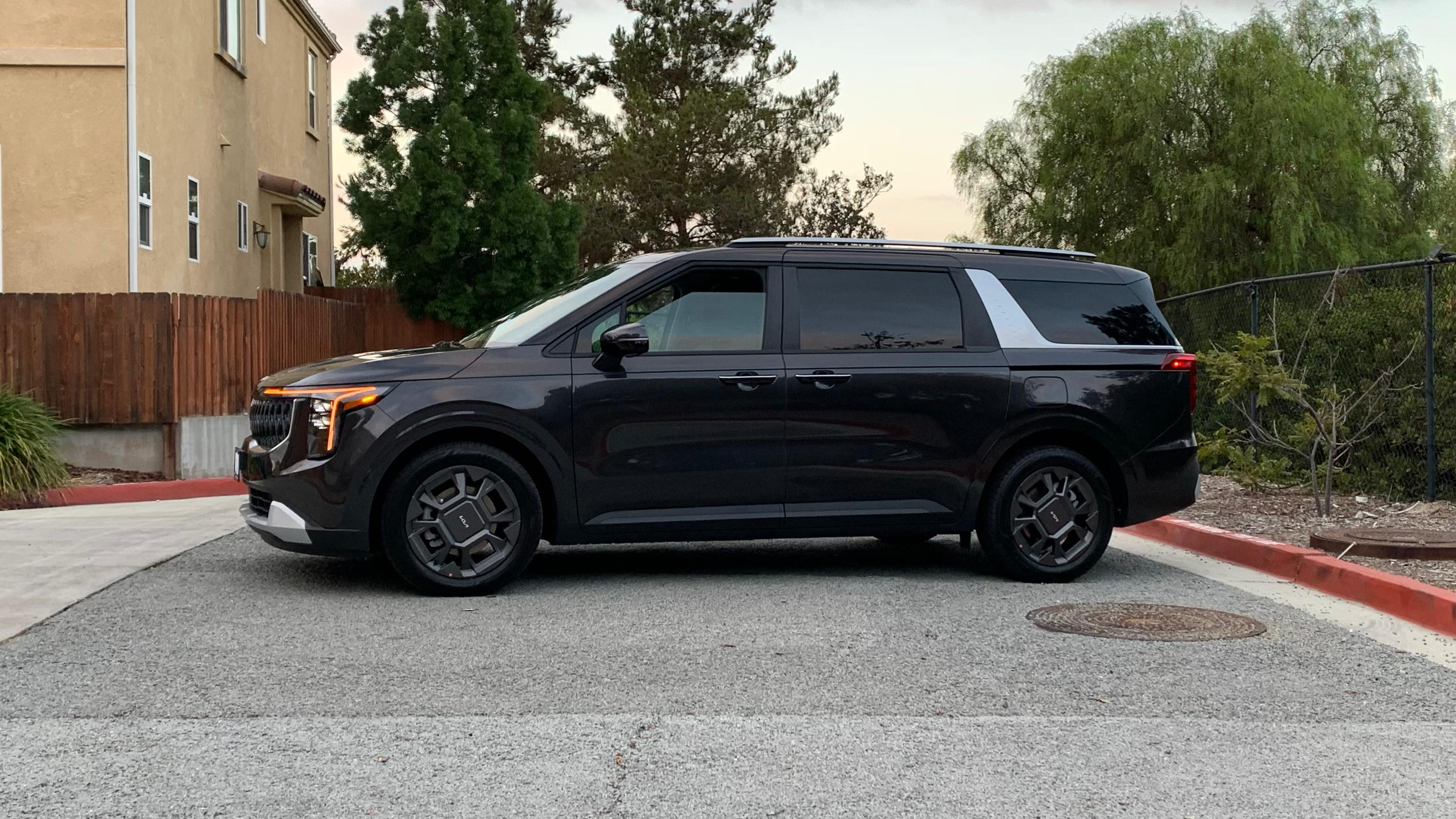 Kia Carnival Hybrid 2026 in San Diego, CA