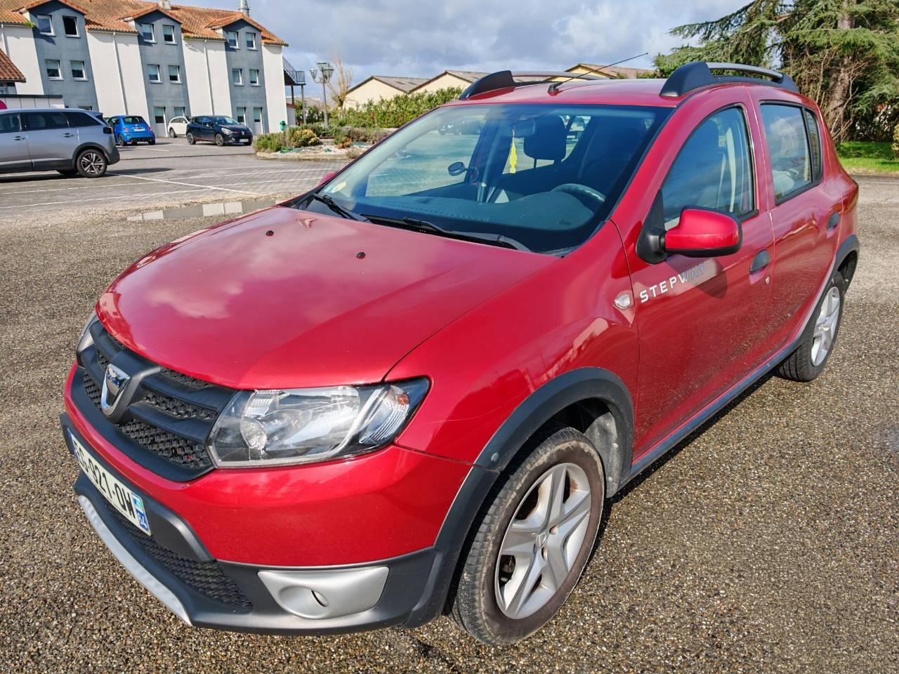 Dacia SANDERO 2016 à Agen