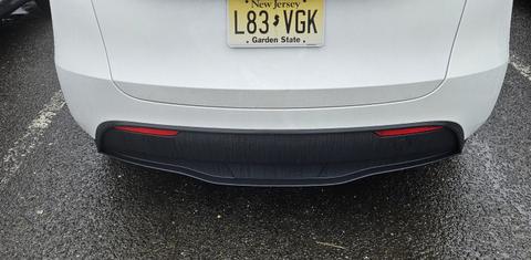 Tesla Model Y 2025