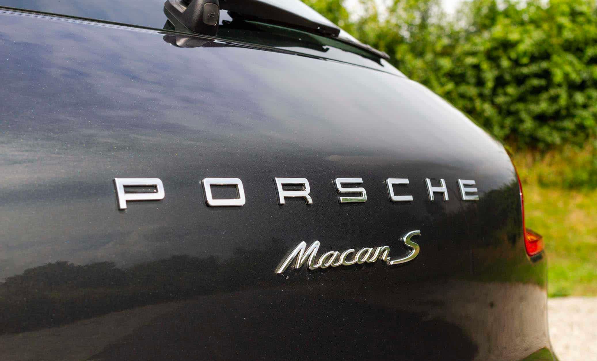 Porsche Macan 2017 in Wirral