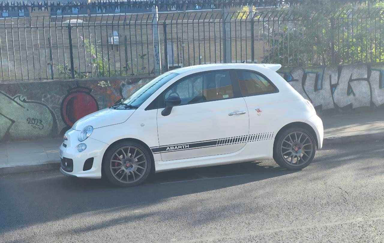 Abarth 500 2016 in London