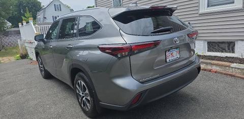 Toyota Highlander Hybrid 2026