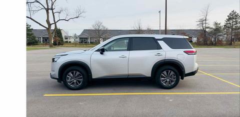 Nissan Pathfinder 2024