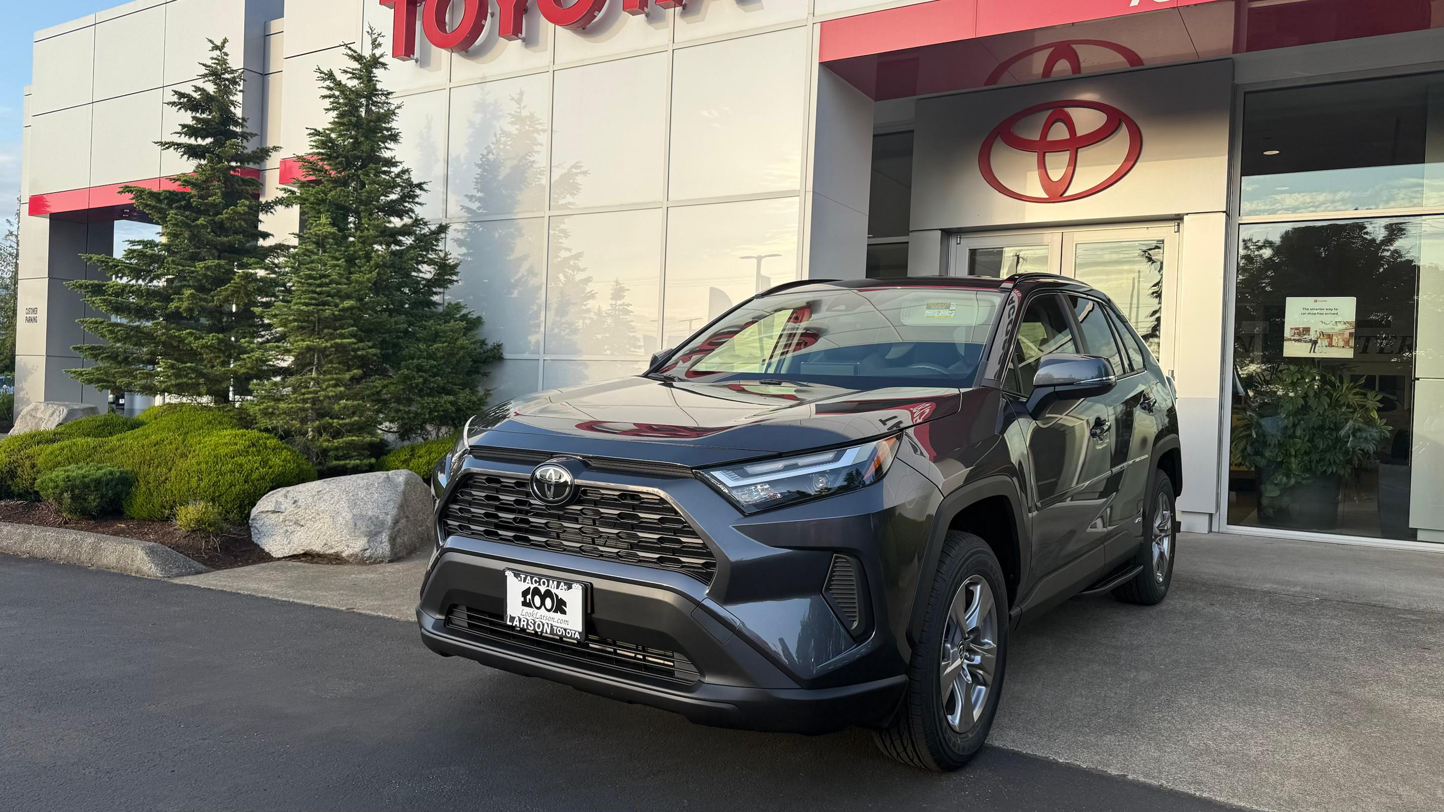 Toyota RAV4 Hybrid 2025 in Seattle, WA