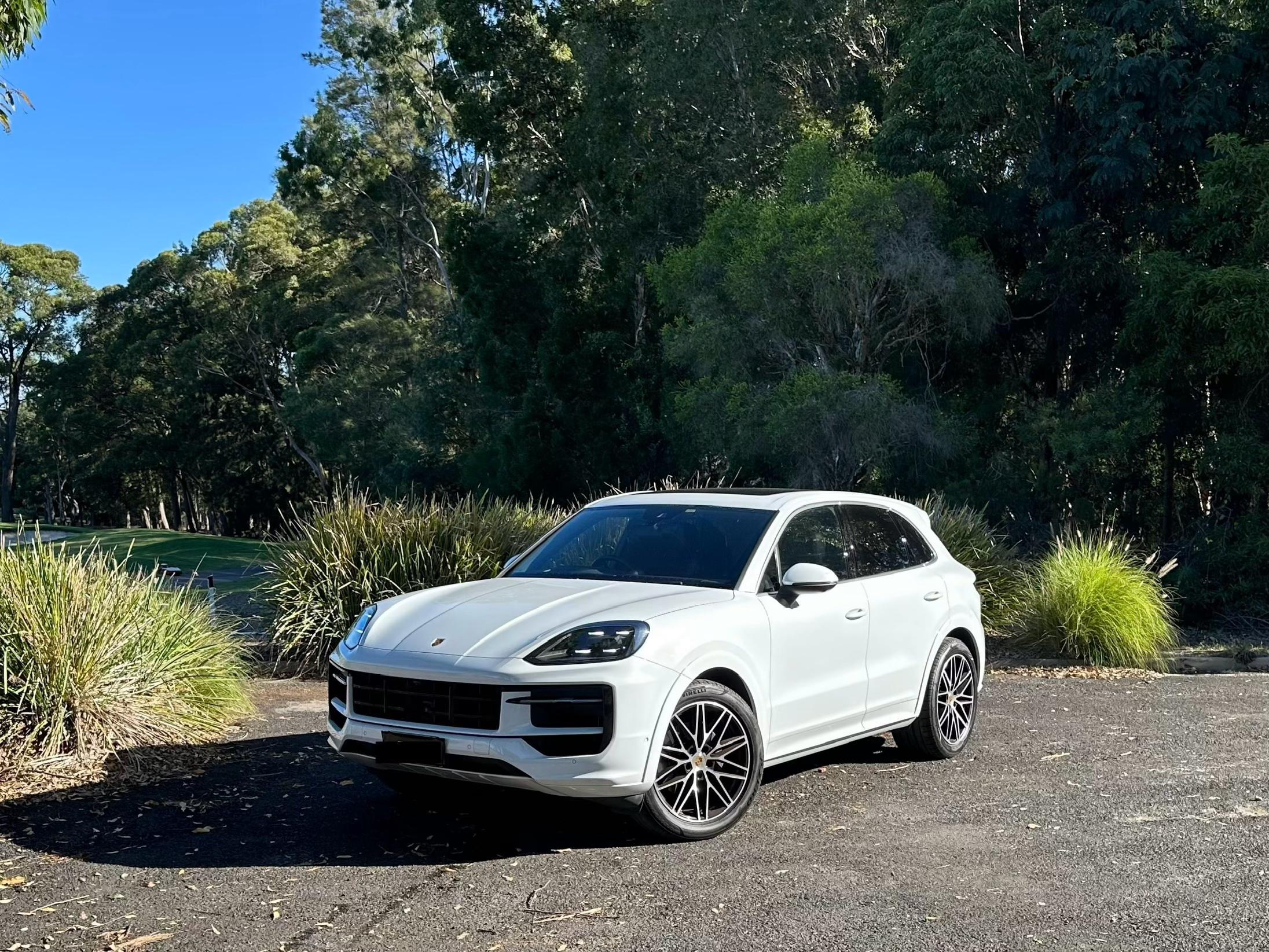 Porsche CAYENNE 2024 in Mascot