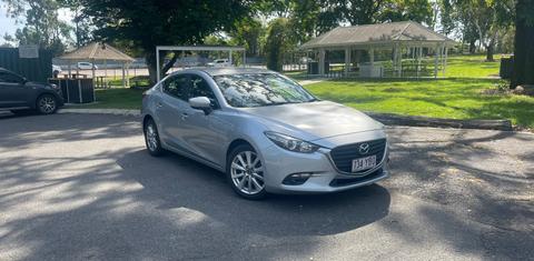Mazda MAZDA3 2018