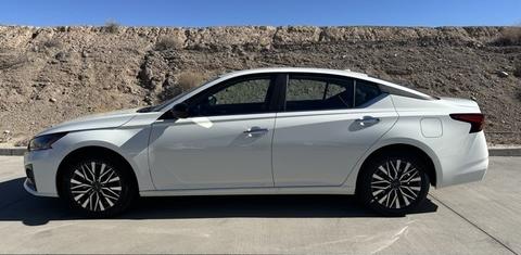 Nissan Altima 2025