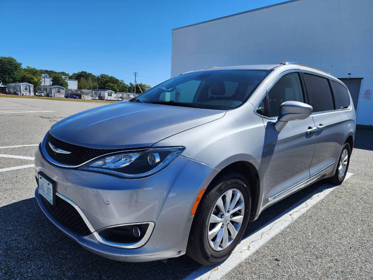Chrysler Pacifica 2019 in Pawtucket, RI