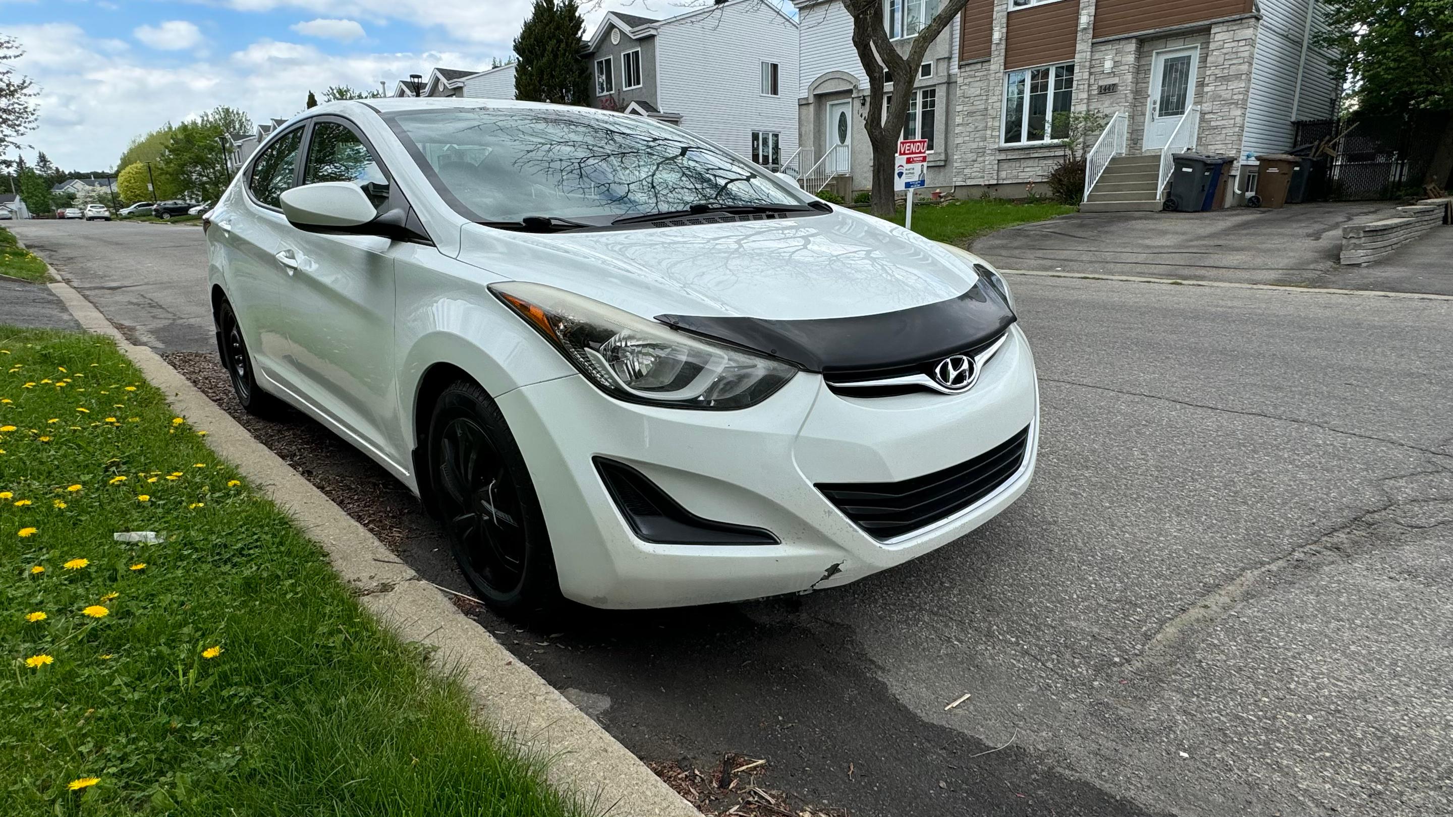 Hyundai Elantra 2016 à Laval, QC