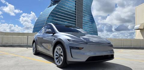 Tesla Model Y 2026
