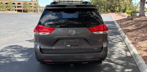 Toyota Sienna 2014