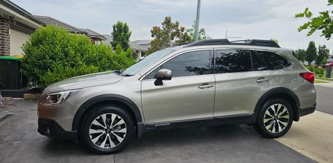Subaru OUTBACK 2016