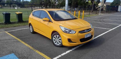 Hyundai ACCENT 2015