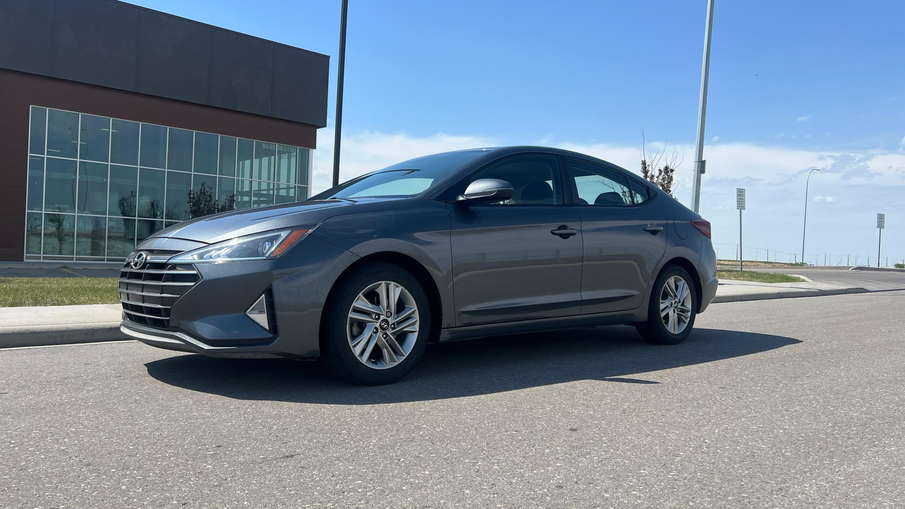 Hyundai Elantra 2020 à Calgary, AB