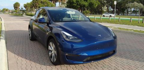 Tesla Model Y 2023