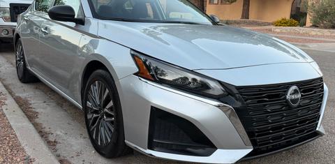 Nissan Altima 2024