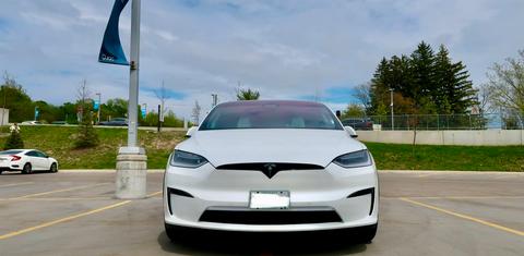 Tesla Model X 2022