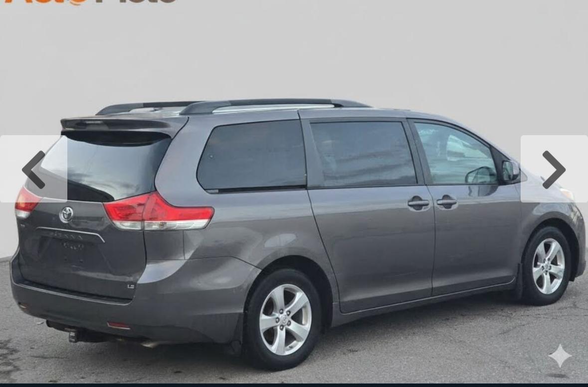 Toyota Sienna 2013 à 