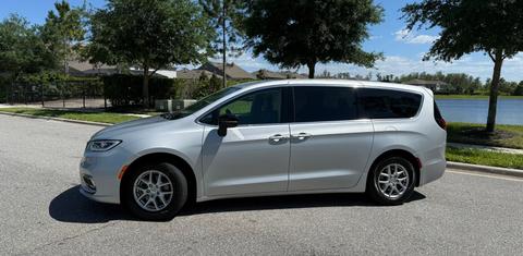 Chrysler Pacifica 2024