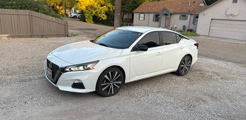 Nissan Altima 2021
