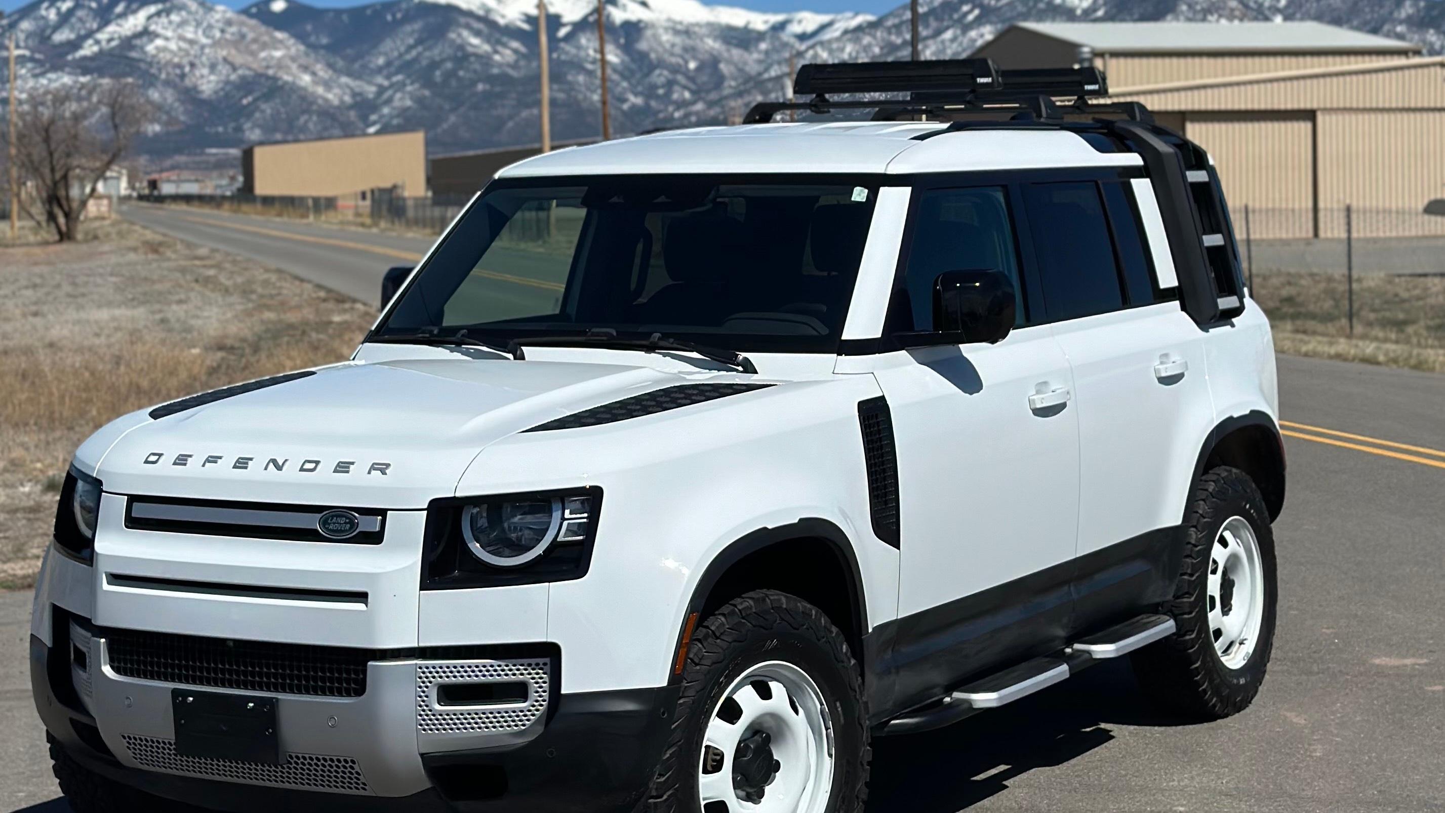Land Rover Defender 2020 in El Prado, NM