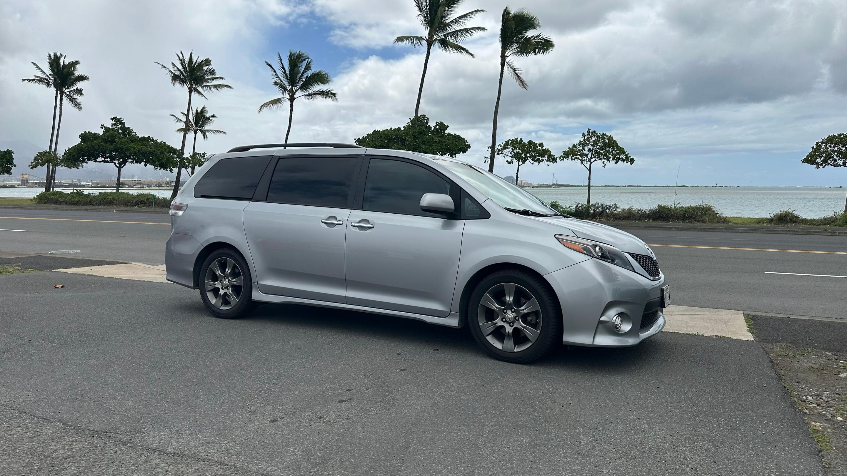 Toyota Sienna 2015 in 