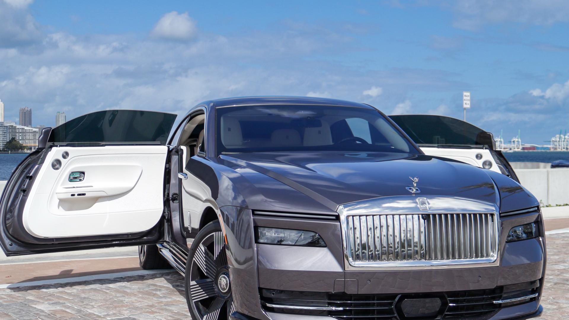 Rolls-Royce Spectre 2024 in 