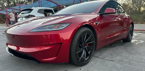 Tesla Model 3 2024