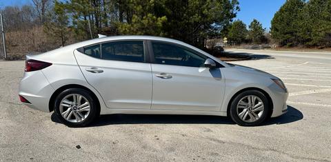 Hyundai Elantra 2019