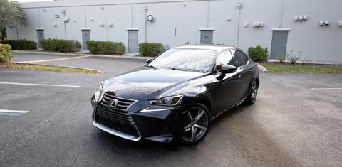 Lexus IS 2018