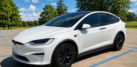 Tesla Model X 2022