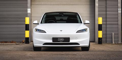 Tesla Model 3 2024