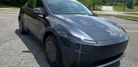 Tesla Model Y 2026