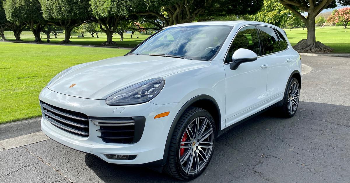 Porsche Cayenne 2015 rental in Honolulu, HI by Alex S. Turo