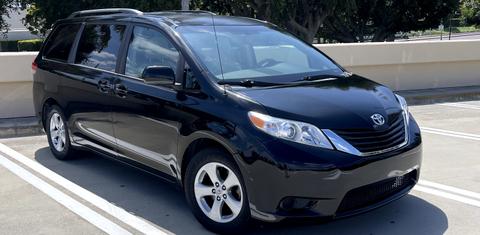Toyota Sienna 2014