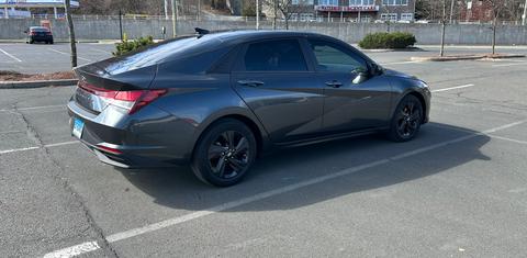 Hyundai Elantra 2023