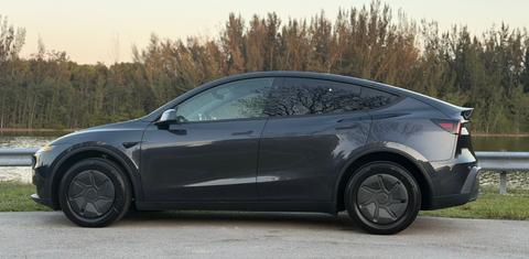 Tesla Model Y 2026