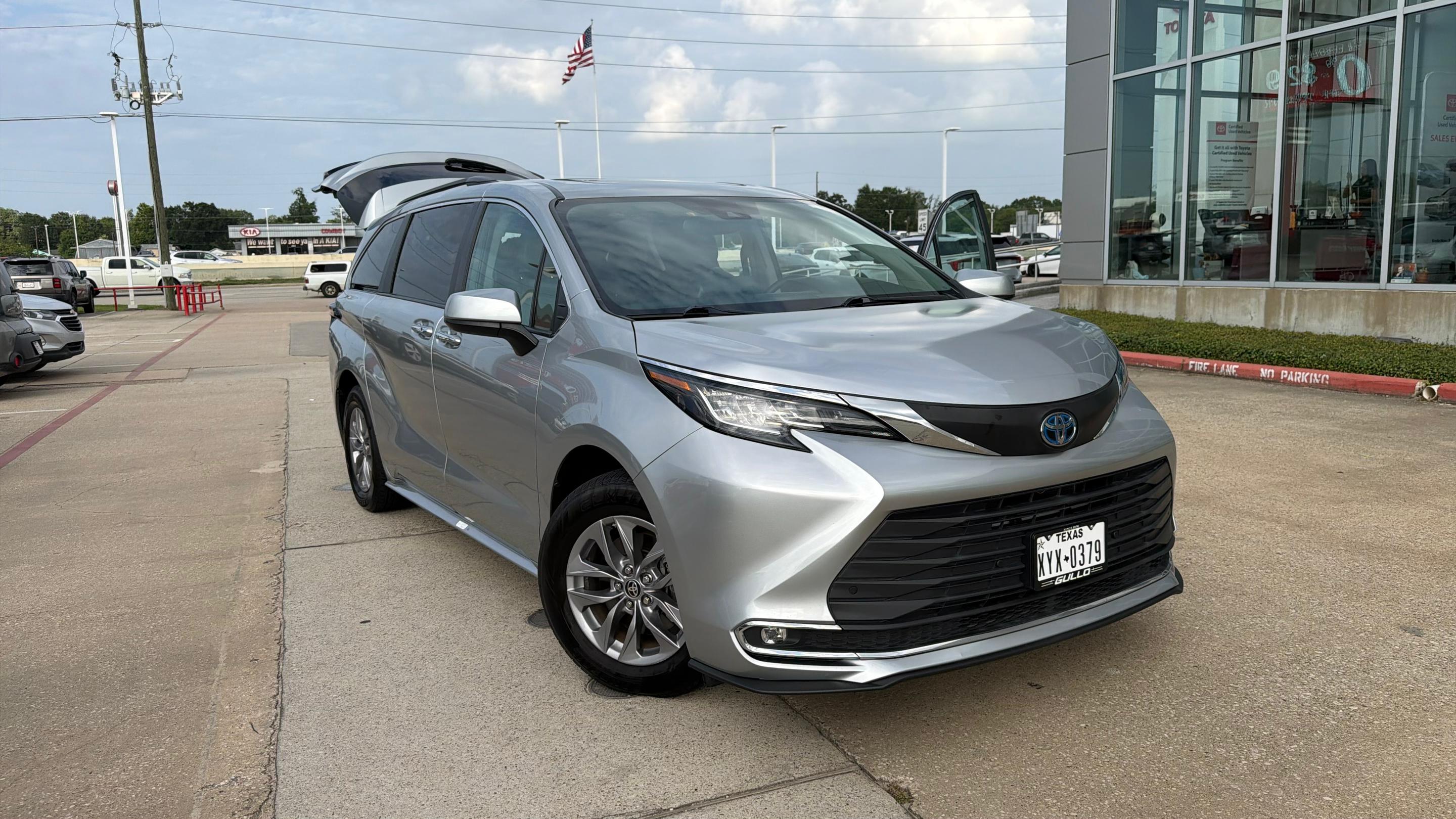 Toyota Sienna 2023 in Katy, TX
